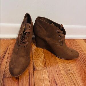 Dolce Vila brown wedge boot heels size 9.5
